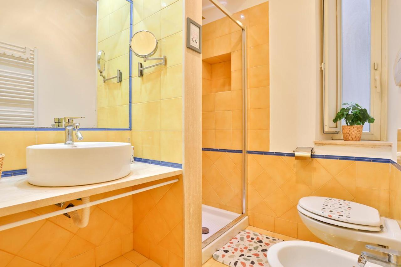Porta Medina Apartment Неаполь Экстерьер фото